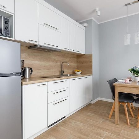 Apartment Rybacka With Parking&Balcony By Noclegi Renters เมียนซีวอเจีย ภายนอก รูปภาพ