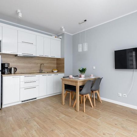 Apartment Rybacka With Parking&Balcony By Noclegi Renters เมียนซีวอเจีย ภายนอก รูปภาพ