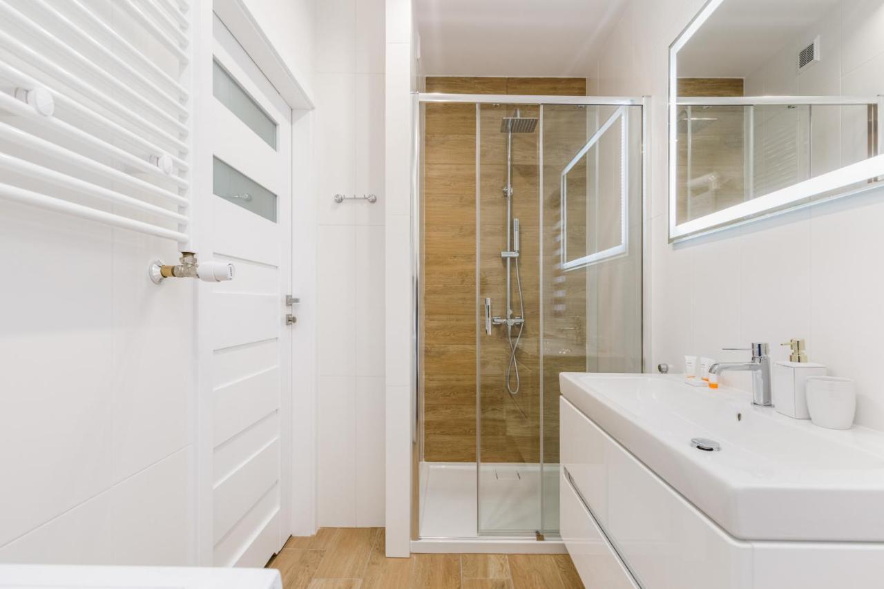 Apartment Rybacka With Parking&Balcony By Noclegi Renters เมียนซีวอเจีย ภายนอก รูปภาพ