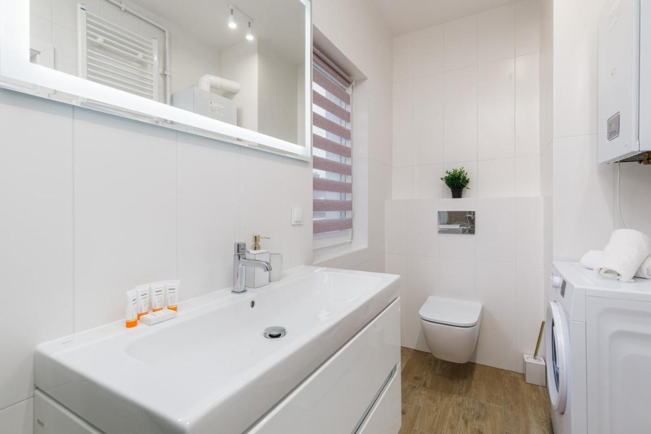 Apartment Rybacka With Parking&Balcony By Noclegi Renters เมียนซีวอเจีย ภายนอก รูปภาพ
